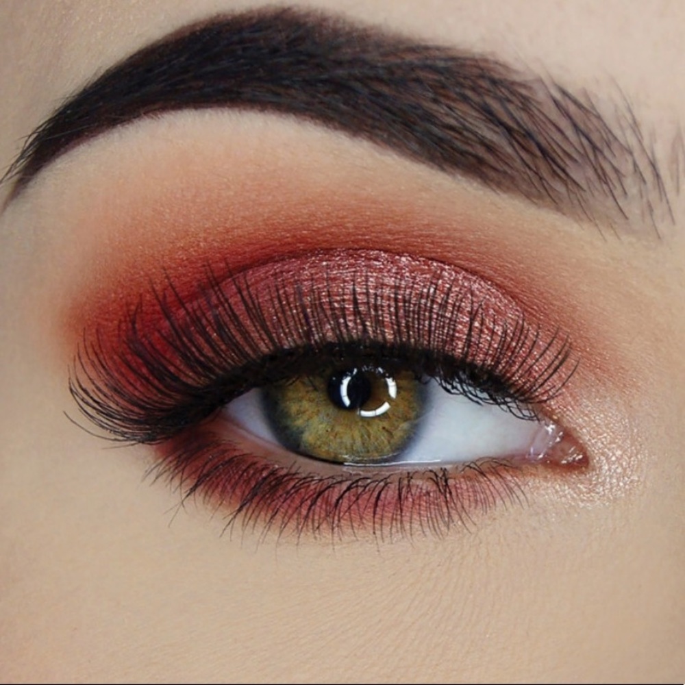 Too Faced Gingerbread Extra Spicy  Palette - Picture 4 of 8